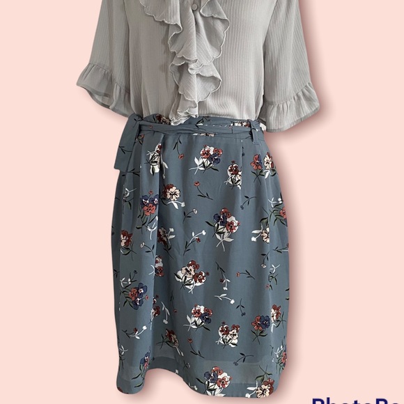 LOFT Dresses & Skirts - Blue floral knee length tie front skirt XL Loft Outlet